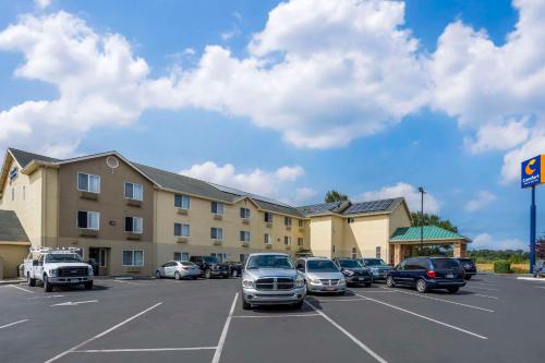 Comfort Inn & Suites Redwood Country