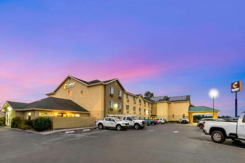 Comfort Inn & Suites Redwood Country