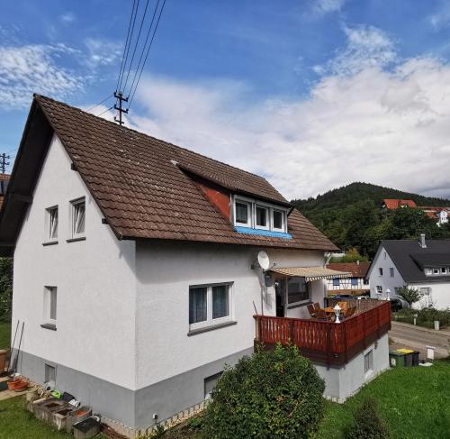 3 Zimmer-Apartment mit Terrasse