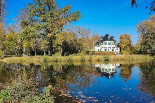 Наличие на забележителност наблизо, Casalionel Peace and quiet just 25 min from Paris and Versailles in Льо Везине