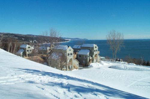 外部景觀, Studios d'hébergement du Domaine (Studios d'hebergement du Domaine) in 聖艾雲尼 (QC)