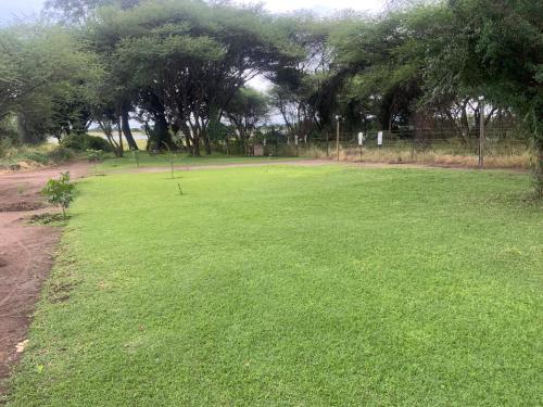 Udsigt, Lorato Lodge and Camping in Muchenje
