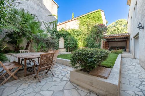 La Célestine - Belle maison en pierre de 250m2 avec jardin - Location saisonnière - Mudaison