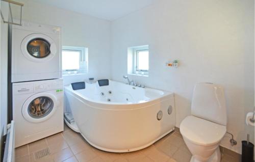 Bathroom, Holiday Home Fiskervej Thisted Iii in Norre Vorupor