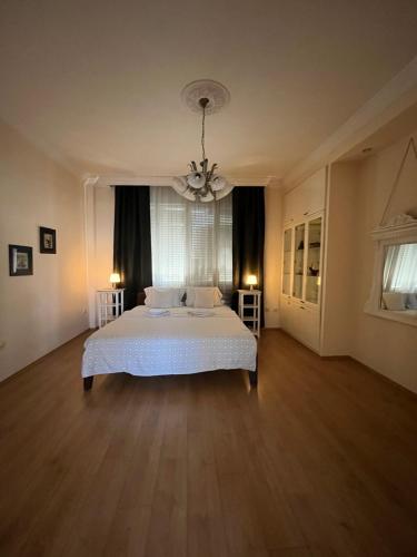 Terazije Square Lux Apartment - image 3