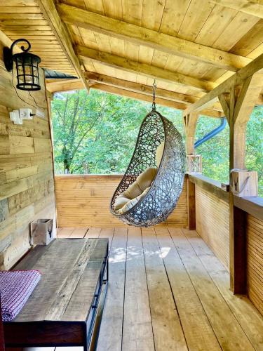 BATS CAVE HUT - Transylvania - Hot-Tub - Sauna in Salciua