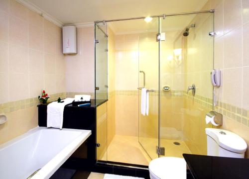 room detail thumbnail 2