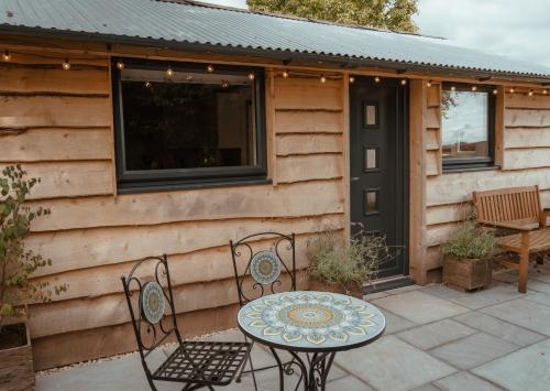 Tampilan eksterior, Rose Hideaway - Forest of Dean Cosy Cabin Retreat in Yorkley