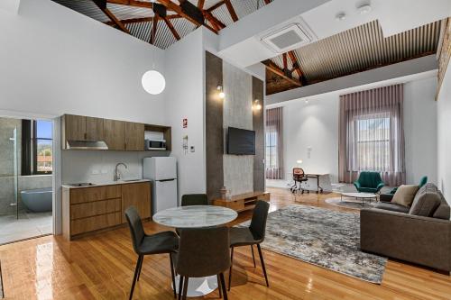 . Costello Hotels Port Augusta