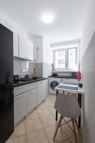 ClickTheFlat Żurawia Street Apart Rooms 4