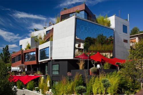 . Hotel Viura
