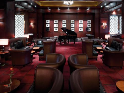 Bar/lounge, Optics Valley Kingdom Plaza Hotel Wuhan in Hongshan Asia Commercial and Trade Area