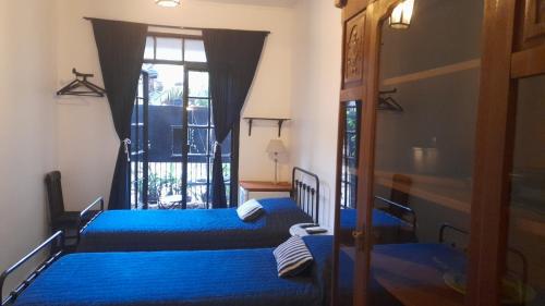 One-Bedroom Apartment image 10