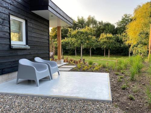  Stijlvol huisje met veranda! Tuynloodz C in Beers