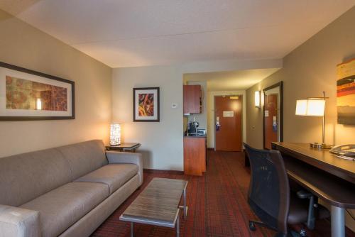 Holiday Inn Express Hotel & Suites Auburn, an IHG Hotel