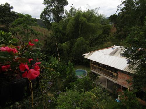 Alojamiento rural pájaros y flores