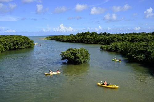 OKINAWA KARIYUSHI RESORT EXES Ishigaki