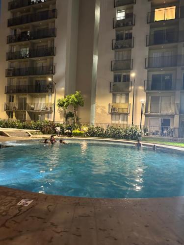 Condominio Bello Horizonte Plaza Apartamento Amplio