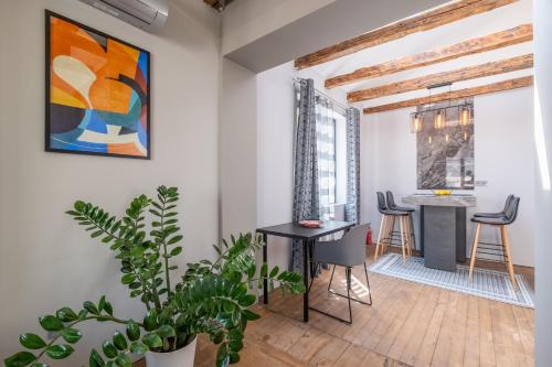 NEW Le coin bleu - Top center