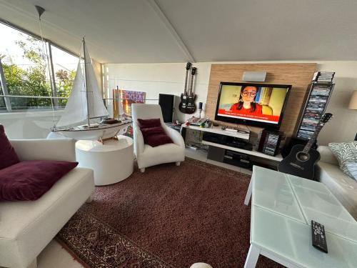DNA Dream Home - image 4