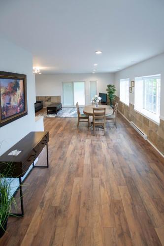 Instalaciones, Private Mountainside Home in Chilliwack (BC)