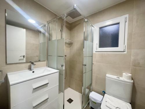 Three-Bedroom Apartment image 5
