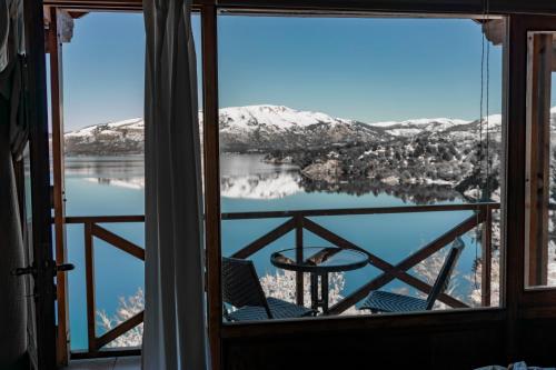 Apartment with Lake View