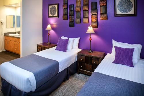 Luxury Vacation Rentals by Meridian CondoResorts detail