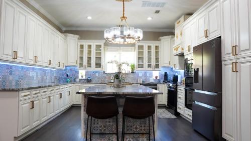 Briarcliff Manor - 5 Minutes from DFW Airport in Irving, USA