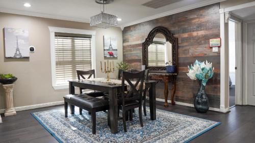 Briarcliff Manor - 5 Minutes from DFW Airport in Irving, USA