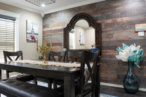 Briarcliff Manor - 5 Minutes from DFW Airport in Irving, USA