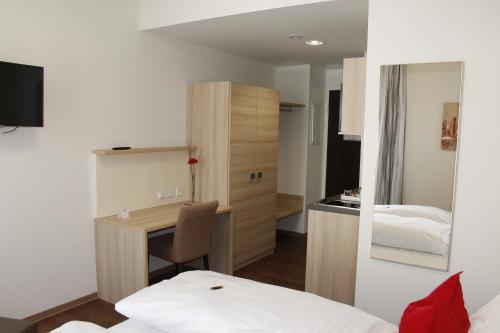 Prime 20 Serviced Apartments - image 13