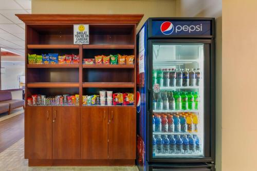 Best Western Golden Prairie Inn and Suites - image 13