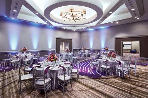 Meeting room / ballrooms, Hilton Long Beach in Long Beach