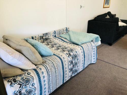 Waikaraka Beach, spacious & very comfortable