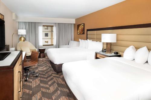DoubleTree by Hilton Lawrence - image 6