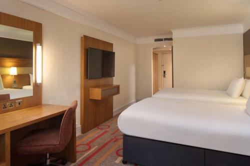 DoubleTree by Hilton Newbury North - main image