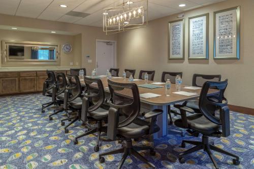 Hampton Inn Bourbonnais Kankakee - image 11