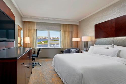 Premium, Guest room, 1 King, Harbor view