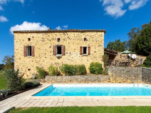 Maison Sauveterre gîte à louer Latournerie