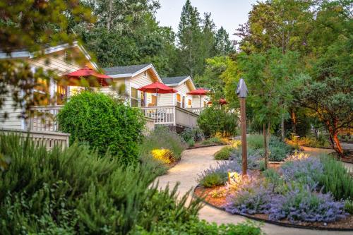 Aurora Park Cottages - 정원