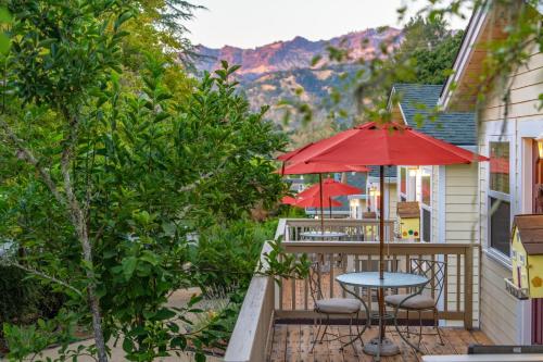 Aurora Park Cottages