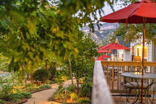 View, Aurora Park Cottages in Calistoga (CA)