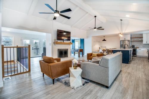 Cozy Texoma Hideaway with Tanglewood Resort Access