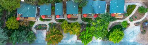 Aurora Park Cottages