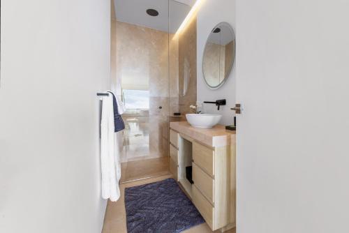 Deluxe Apartment image 3