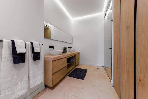Deluxe Apartment image 10
