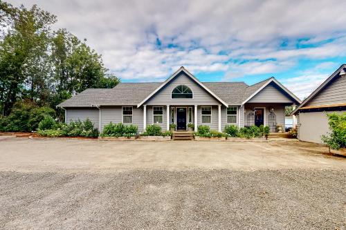 Waterhouse Acres in Shelton