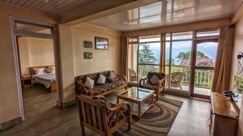 ศิขร เกสต์เฮาส์ (Shikher Guest House) in กาลิมปง