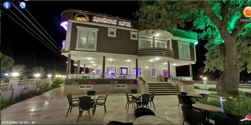 Geyi̇kli̇ Sunshi̇ne Hotel